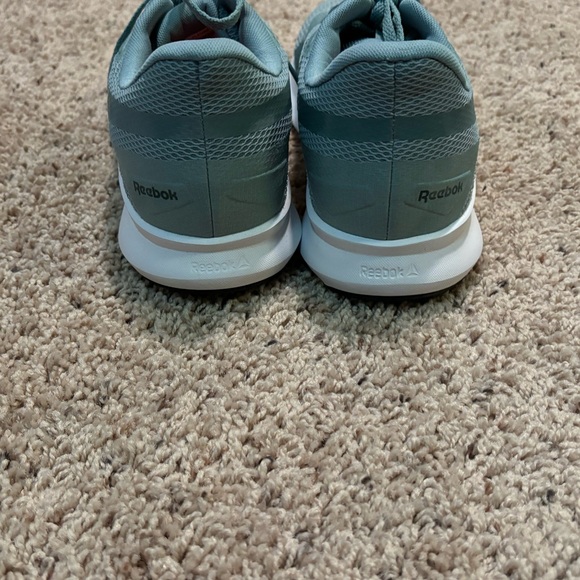 🎀 2 for $20 Sale 🎀 Reebok trainers NWOT - Picture 3 of 6